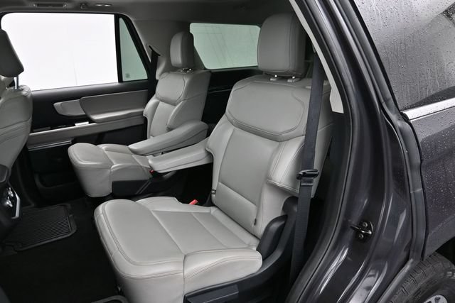 Certified 2025 Ford Expedition Active AWD/4WD image 29