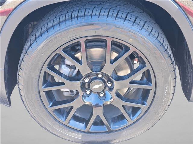 Used 2021 Chevrolet Trax LT w/ Midnight Edition FWD image 22