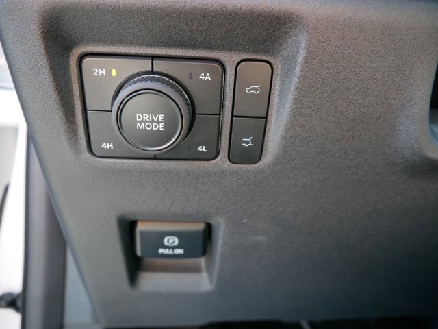 Certified 2025 Ford Expedition Active AWD/4WD image 12