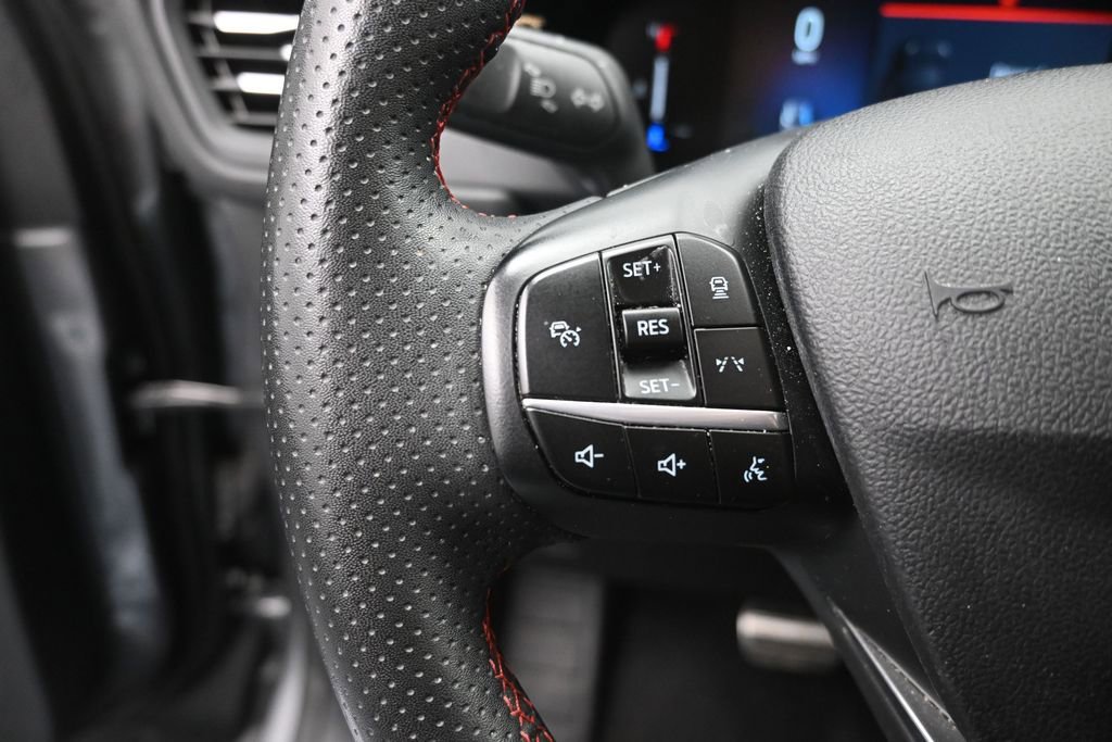 Certified 2023 Ford Escape ST-Line w/ Tech Pack #1 FWD image 6