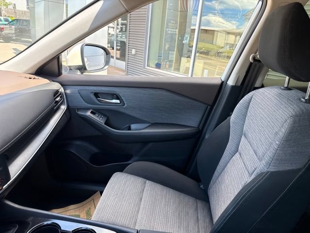 Used 2023 Nissan Rogue SV AWD/4WD image 27