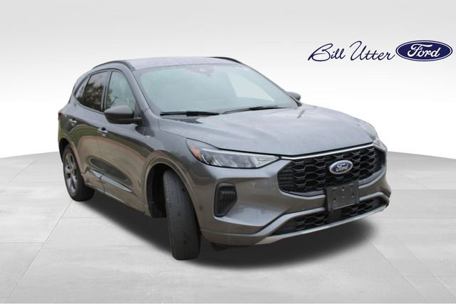 Certified 2023 Ford Escape ST-Line w/ Tech Pack #1 image 3