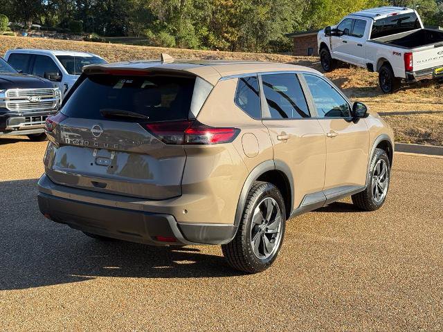 Used 2025 Nissan Rogue SV FWD image 4