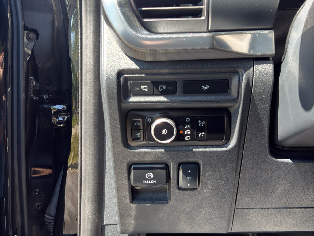 Certified 2024 Ford F150 Lariat w/ Equipment Group 502A High AWD/4WD image 29