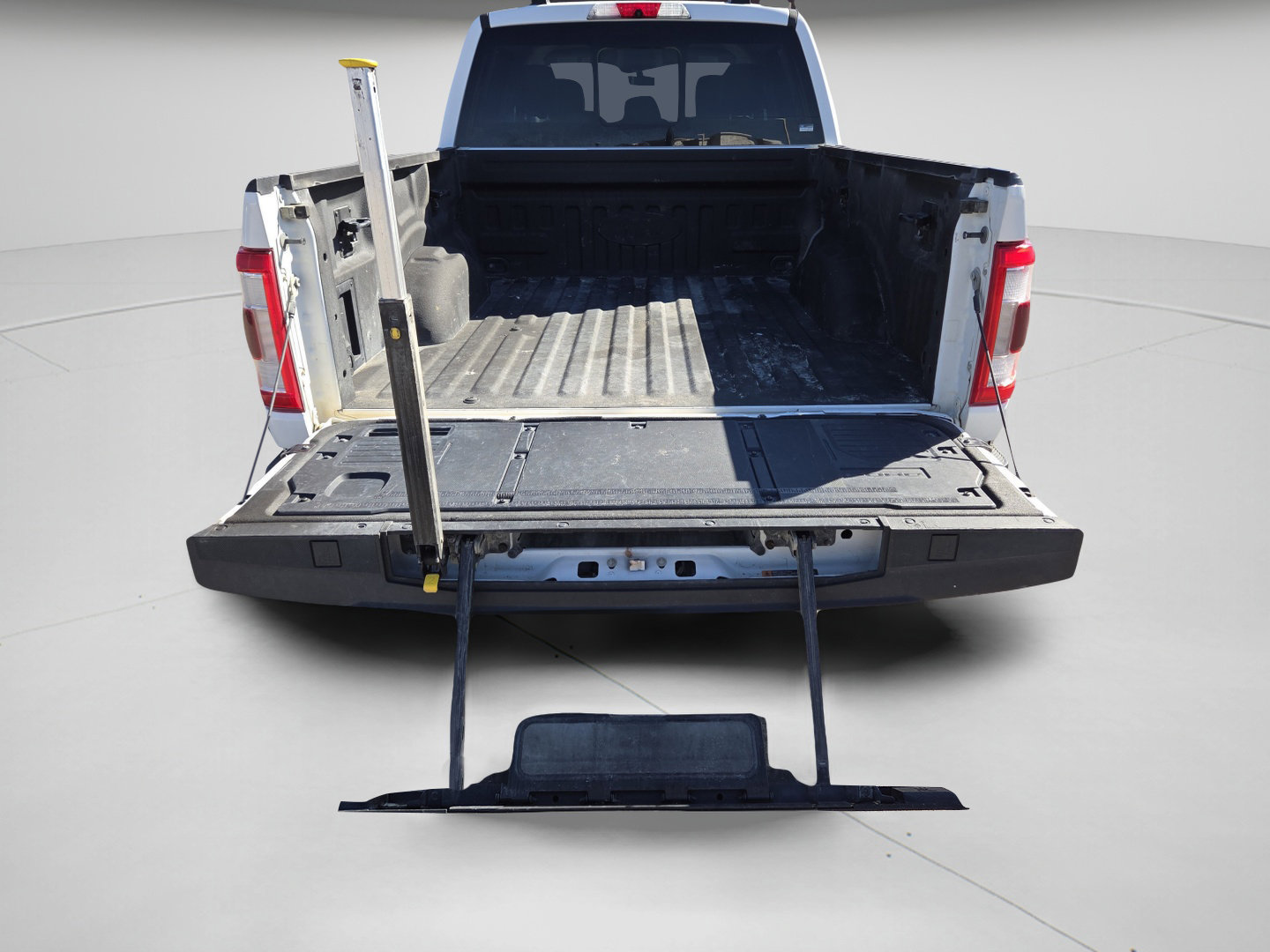 Certified 2022 Ford F150 Lariat AWD/4WD image 32