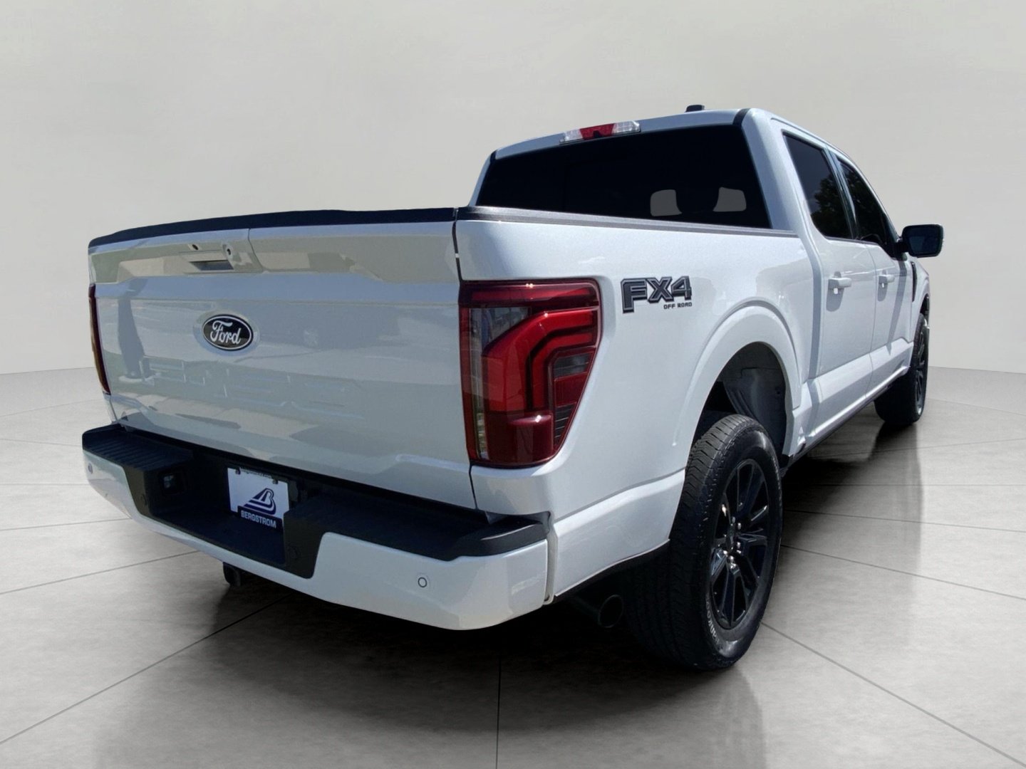 Certified 2024 Ford F150 Platinum w/ FX4 Off-Road Package AWD/4WD image 6