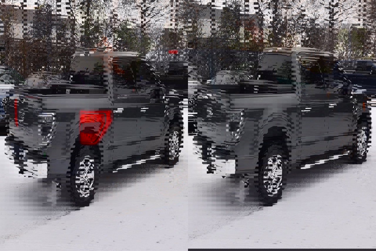 Certified 2021 Ford F150 XLT w/ Equipment Group 302A High image 7