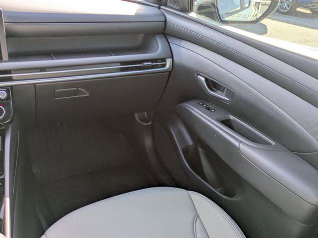 Used 2025 Hyundai Santa Cruz SEL FWD image 17