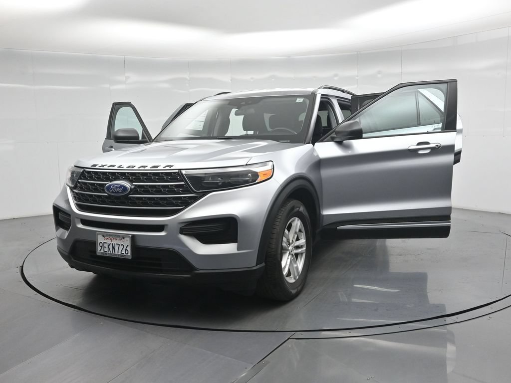 Certified 2022 Ford Explorer XLT RWD image 45