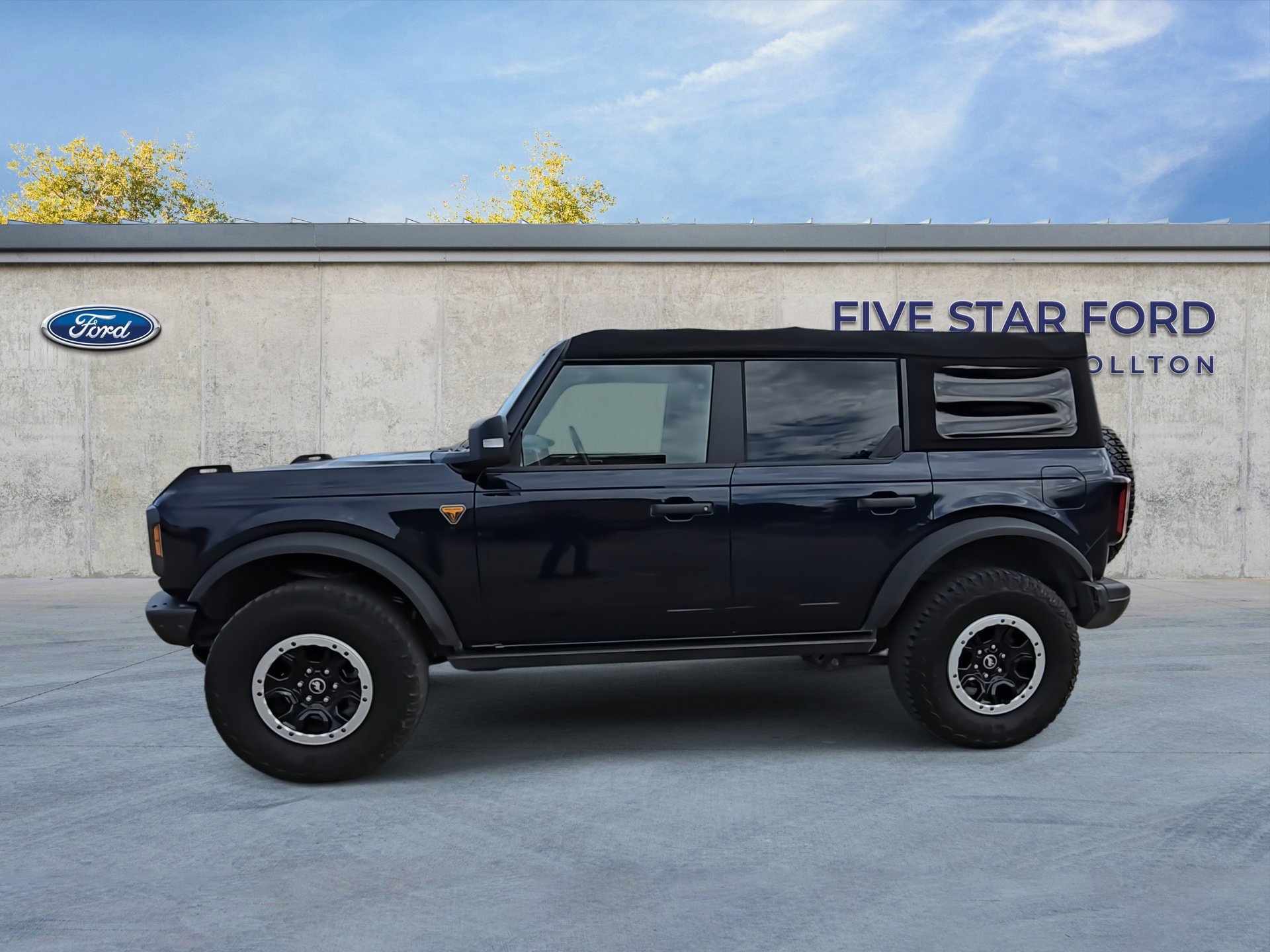 Certified 2021 Ford Bronco Badlands image 2