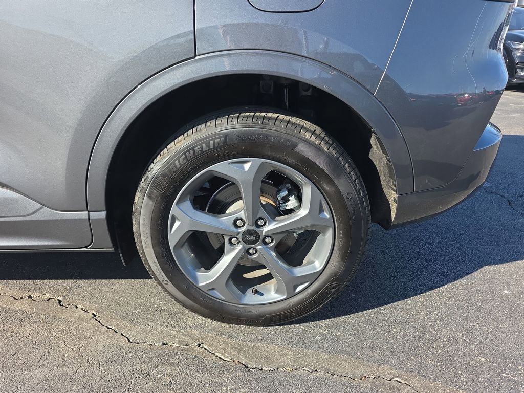 Certified 2023 Ford Escape ST-Line w/ Tech Pack #1 AWD/4WD image 15