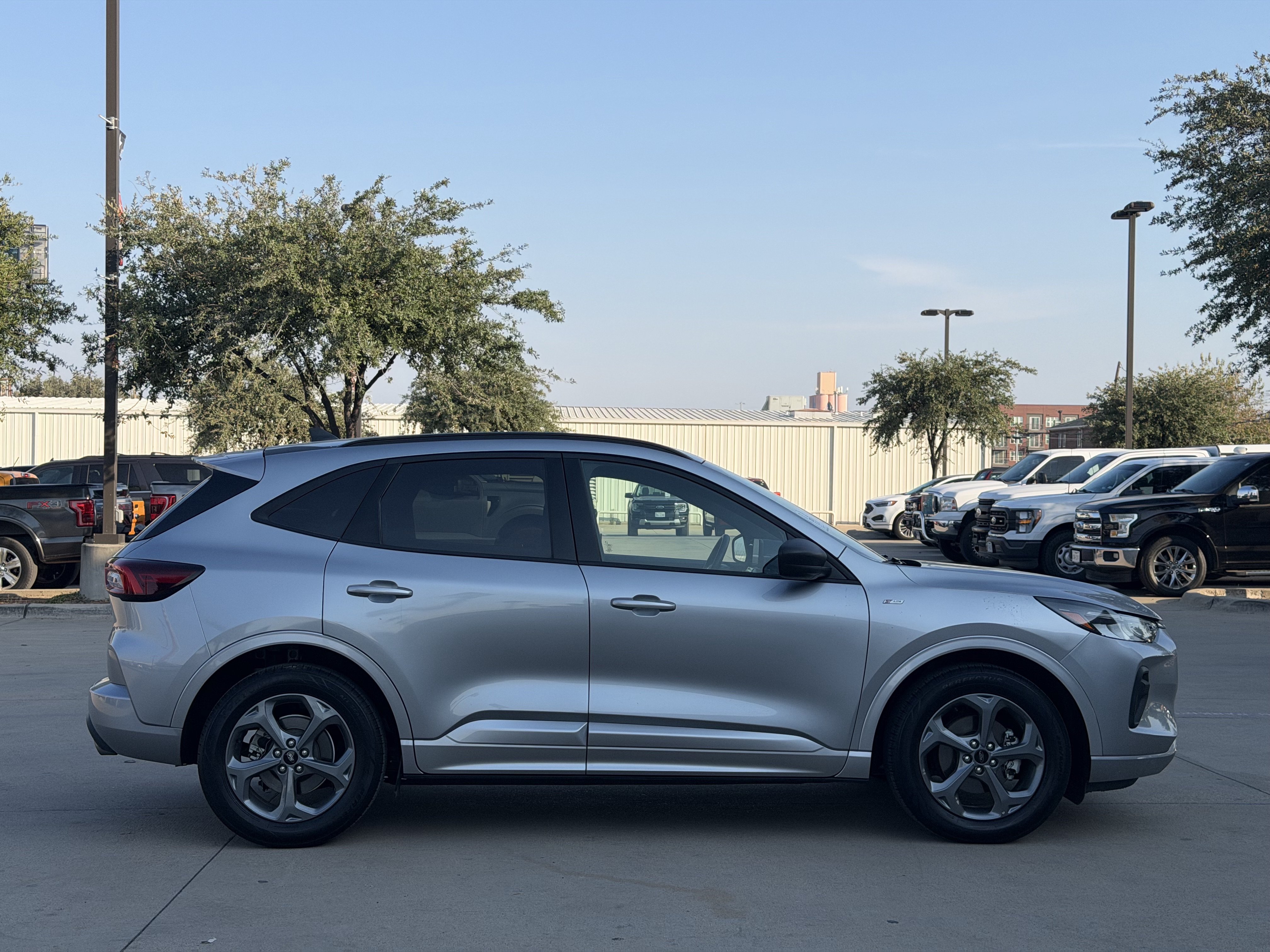 Certified 2024 Ford Escape ST-Line FWD image 3