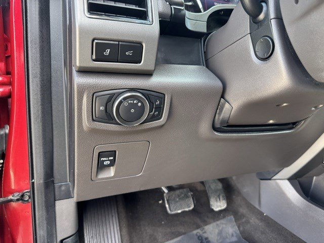 Certified 2020 Ford Expedition XLT w/ Equipment Group 202A image 13