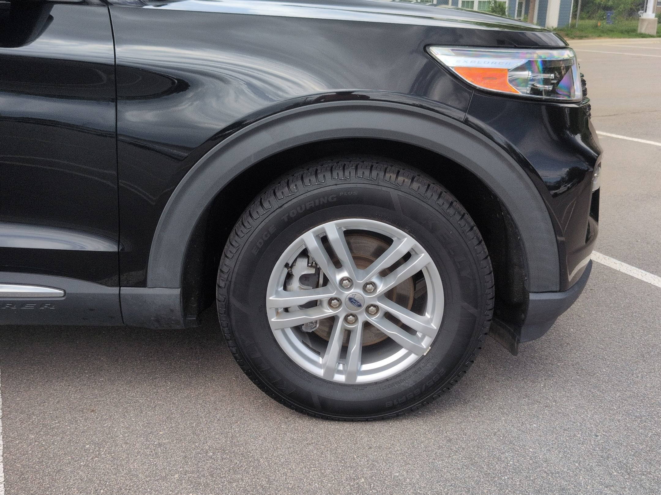 Certified 2021 Ford Explorer XLT w/ Equipment Group 202A RWD image 11