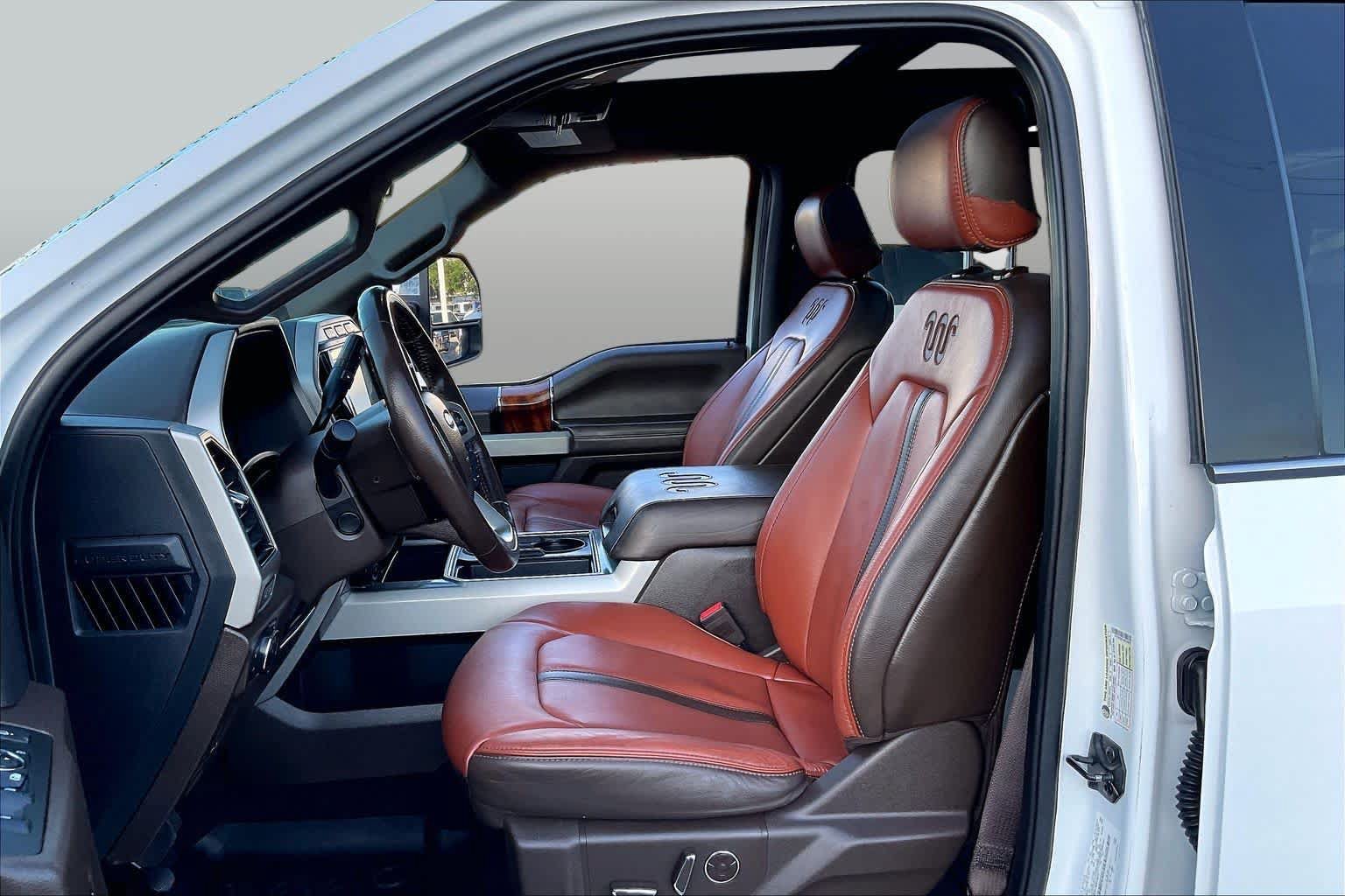 Certified 2022 Ford F250 King Ranch w/ King Ranch Ultimate Package AWD/4WD image 8