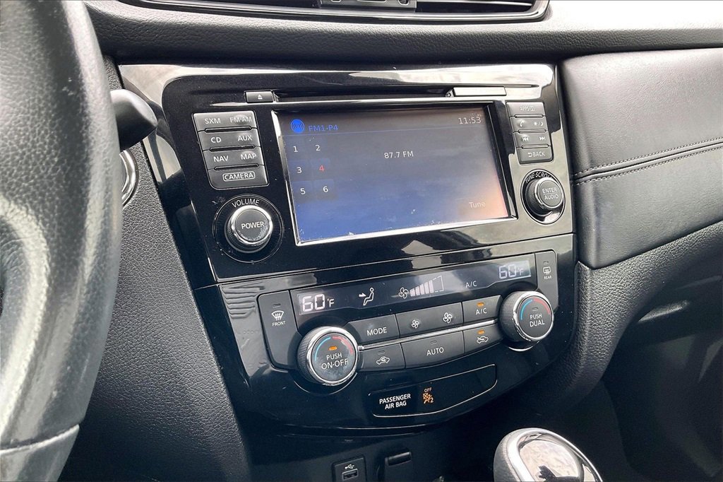 Used 2017 Nissan Rogue SL w/ SL Premium Package image 26