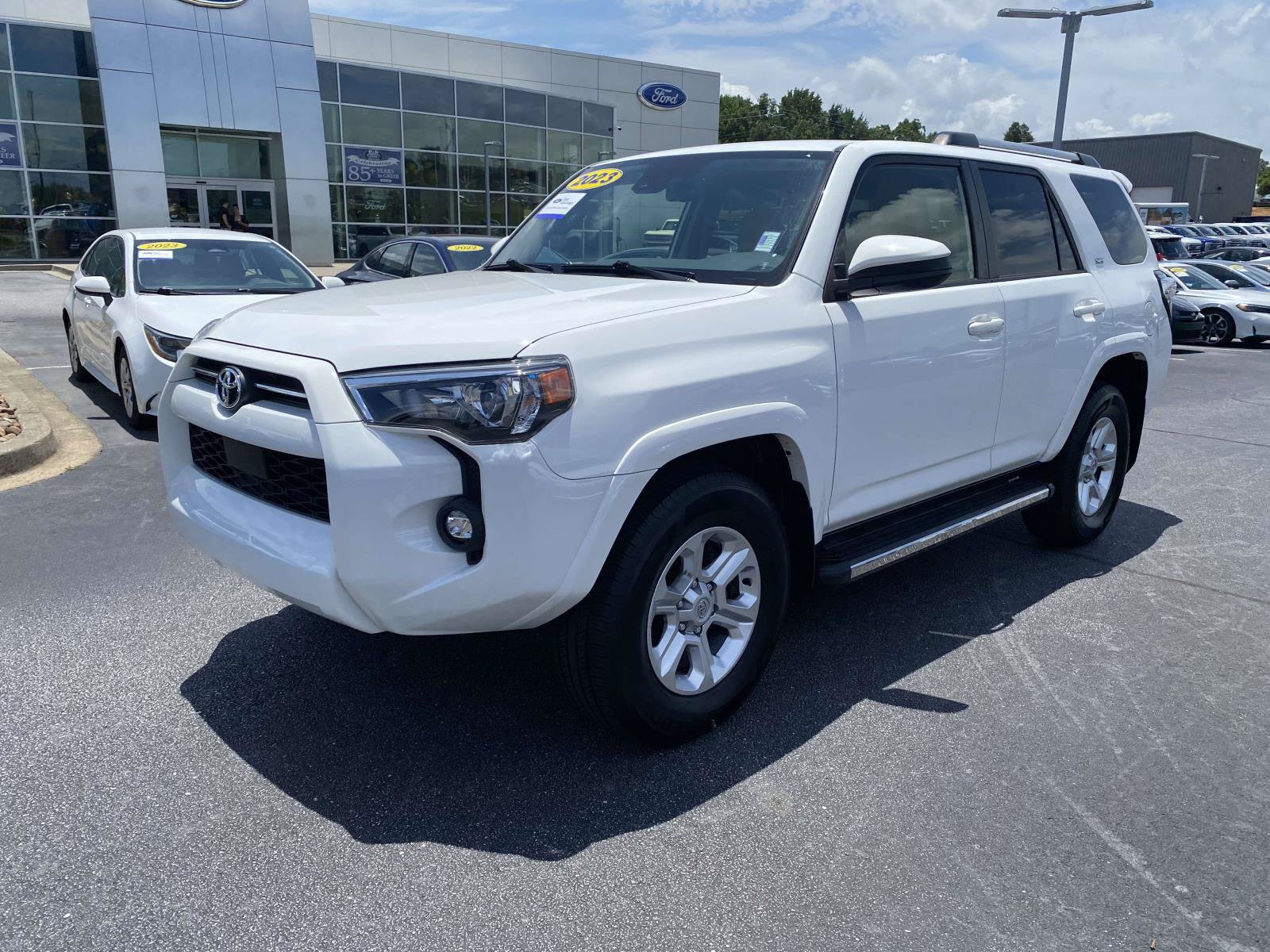 Used 2023 Toyota 4Runner SR5 RWD video 3
