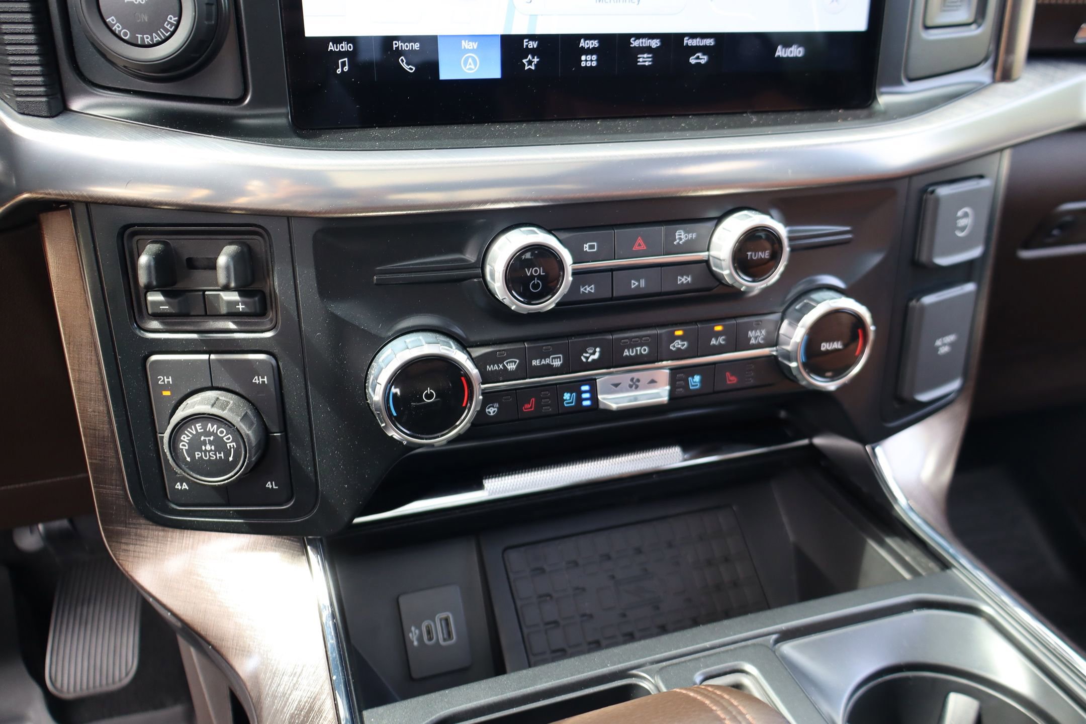 Certified 2025 Ford F150 King Ranch w/ FX4 Off-Road Package AWD/4WD image 21