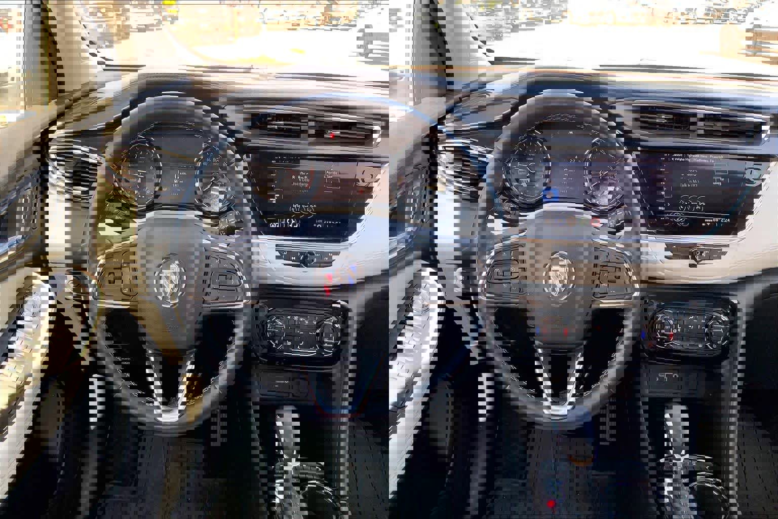 Used 2022 Buick Encore GX Essence image 7