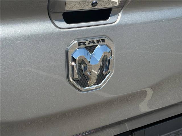 Used 2020 RAM 1500 Big Horn AWD/4WD image 9