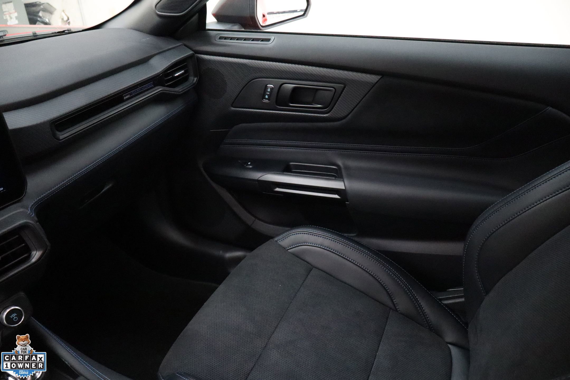 Certified 2025 Ford Mustang Dark Horse image 22