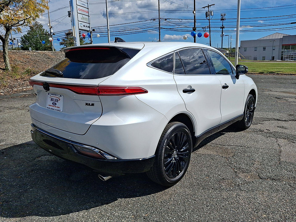 Used 2023 Toyota Venza Nightshade AWD/4WD image 8