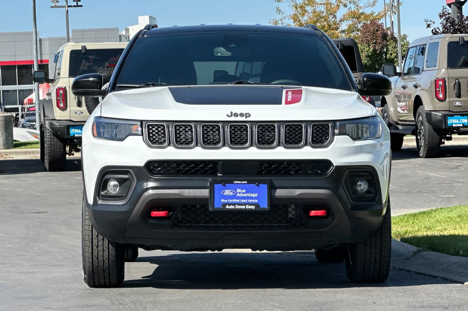 Used 2023 Jeep Compass Trailhawk AWD/4WD image 10