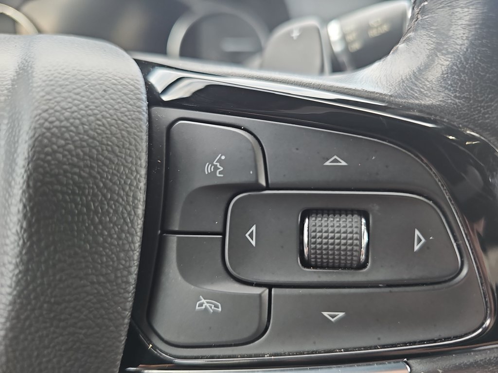 Used 2022 Buick Enclave Premium FWD image 18