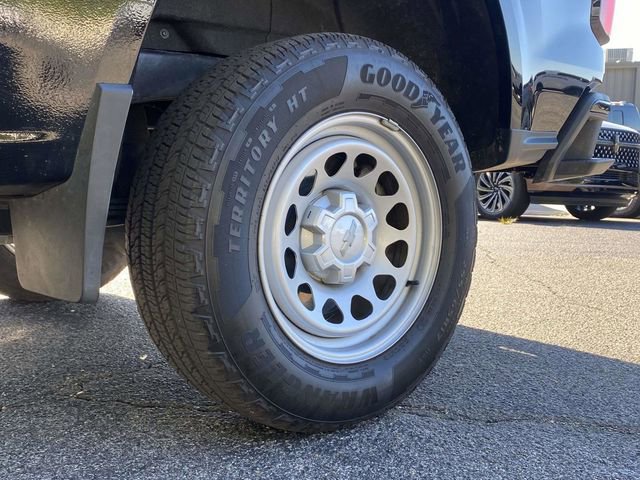 Used 2024 Chevrolet Colorado W/T w/ Safety Package image 11