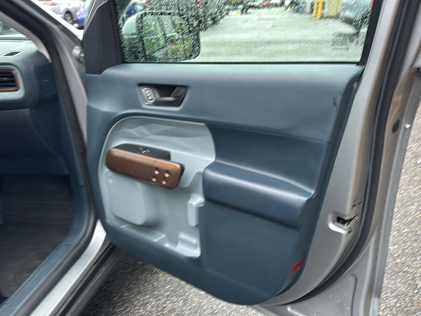 Certified 2023 Ford Maverick Lariat w/ Equipment Group 500A Standard image 12