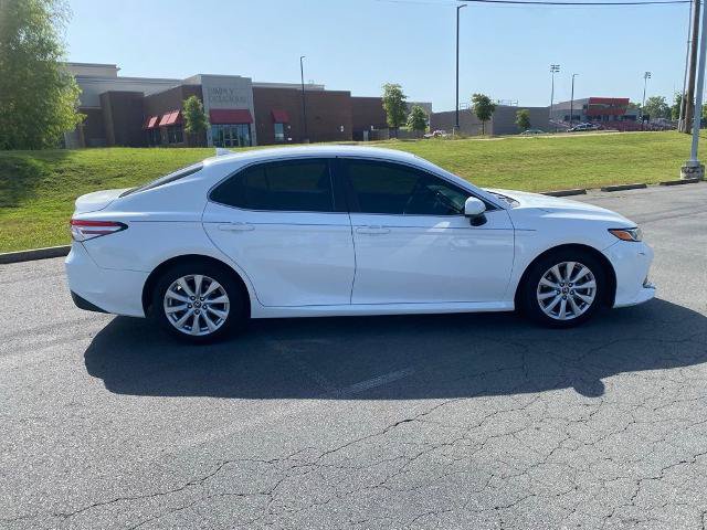 Used 2019 Toyota Camry LE FWD image 8