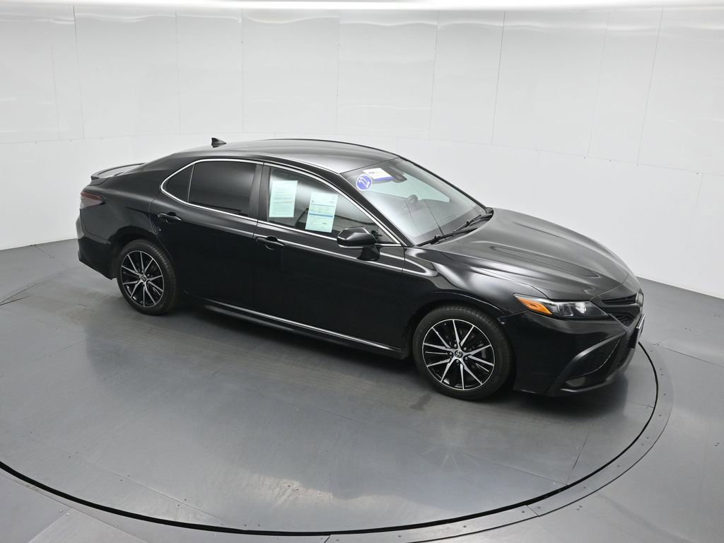 Used 2022 Toyota Camry SE image 38