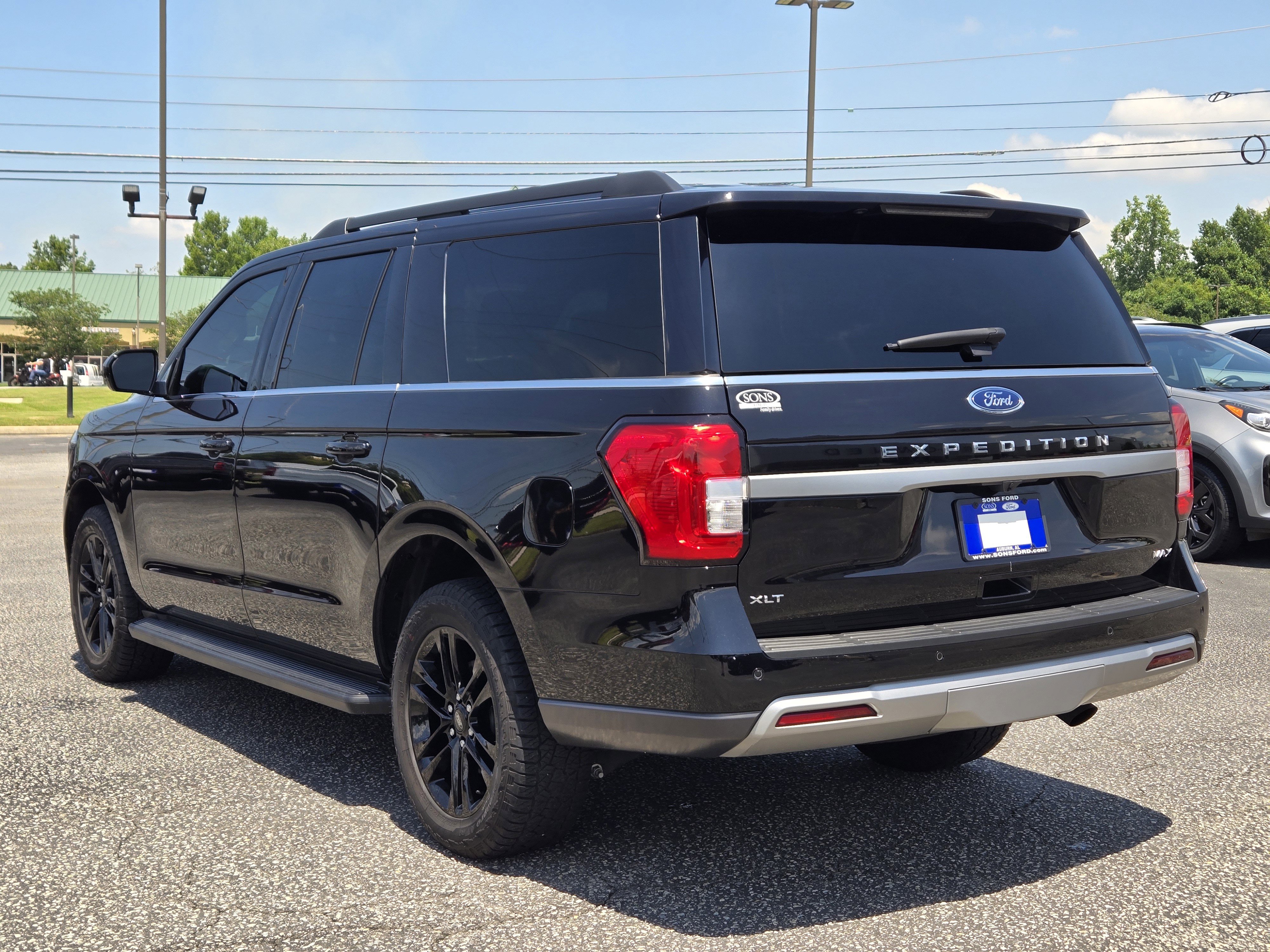Certified 2024 Ford Expedition Max XLT RWD image 12
