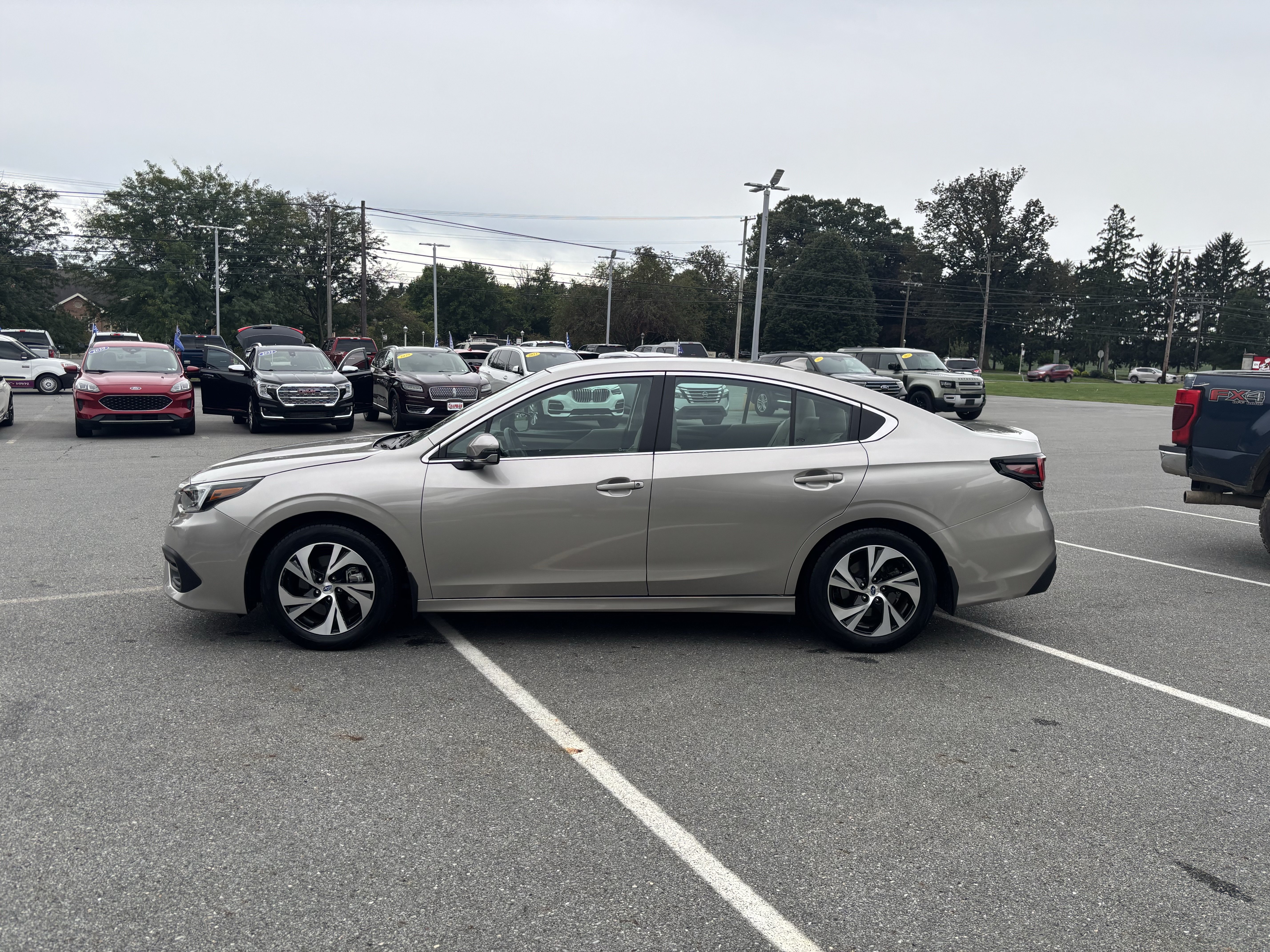 Used 2020 Subaru Legacy Premium AWD/4WD image 4