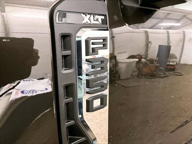 Certified 2024 Ford F350 XLT w/ Camper Package AWD/4WD image 12