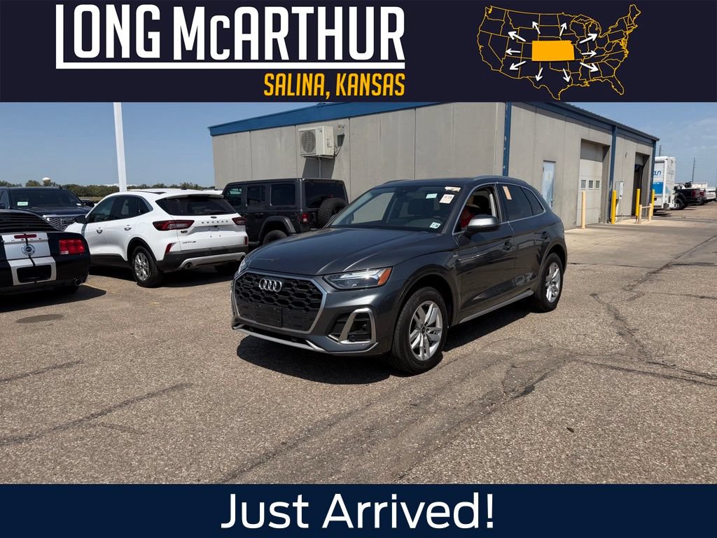 Used 2023 Audi Q5 2.0T Premium w/ Convenience Package AWD/4WD image 1
