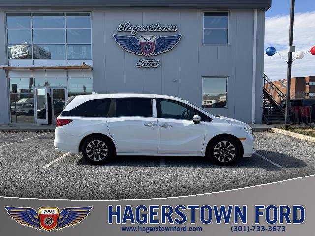 Used 2023 Honda Odyssey Touring image 2