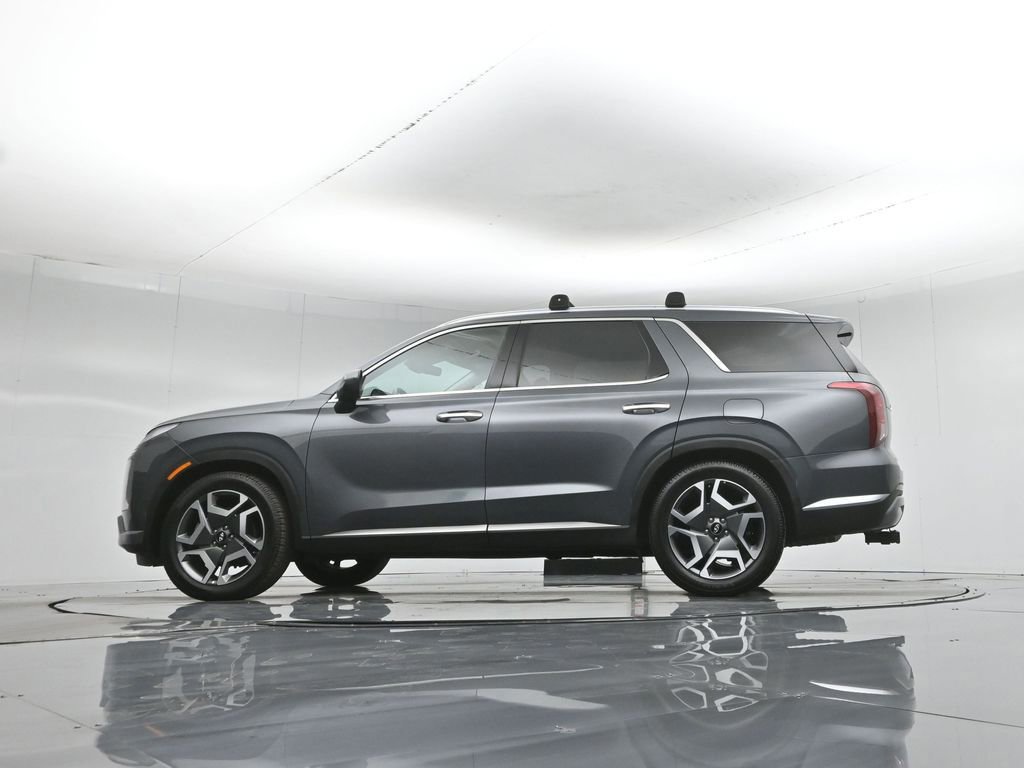 Used 2023 Hyundai Palisade Limited w/ Cargo Package AWD/4WD image 24