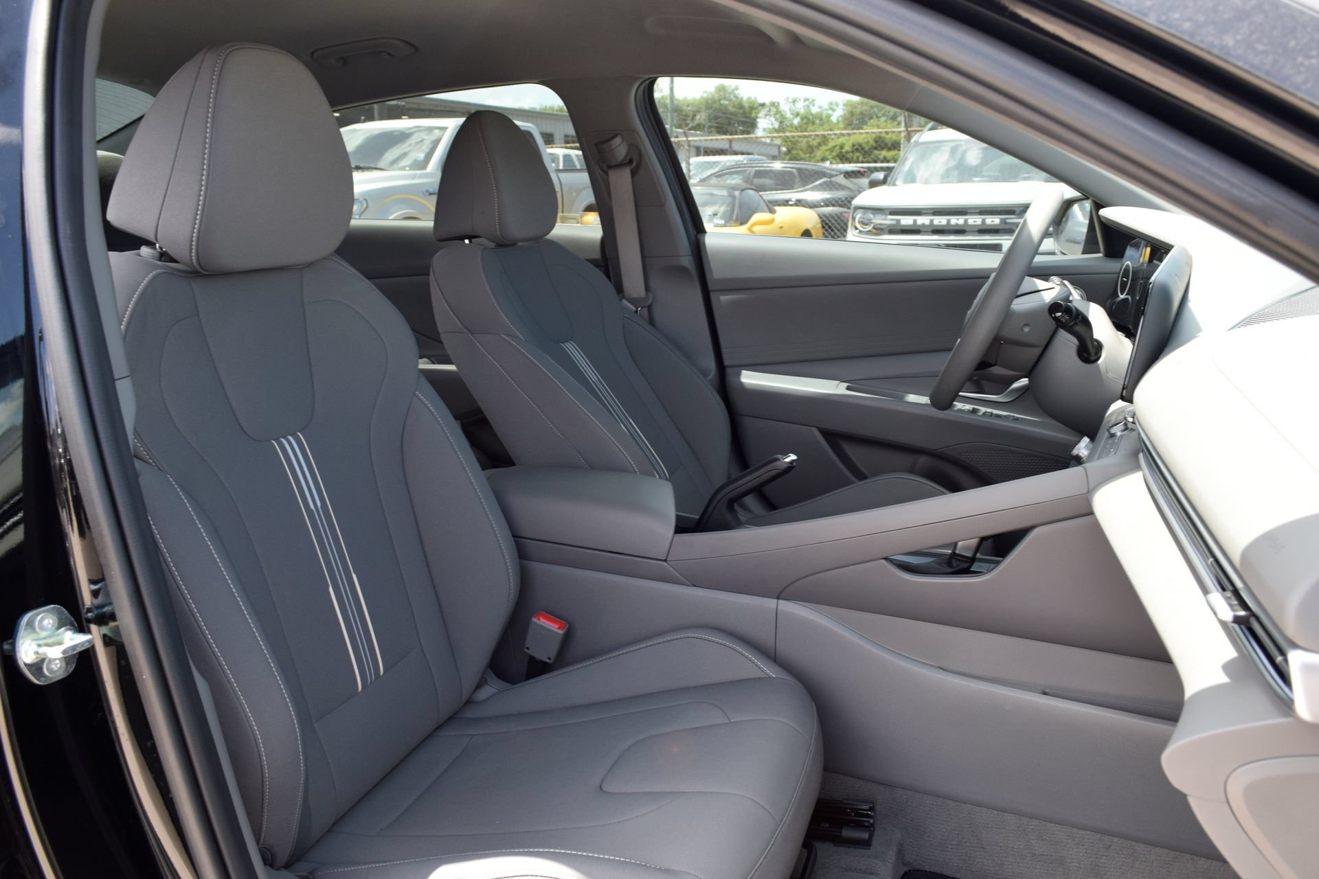 Used 2024 Hyundai Elantra SEL FWD image 22