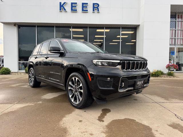 Used 2023 Jeep Grand Cherokee Overland w/ Advanced Protech Group III AWD/4WD image 1