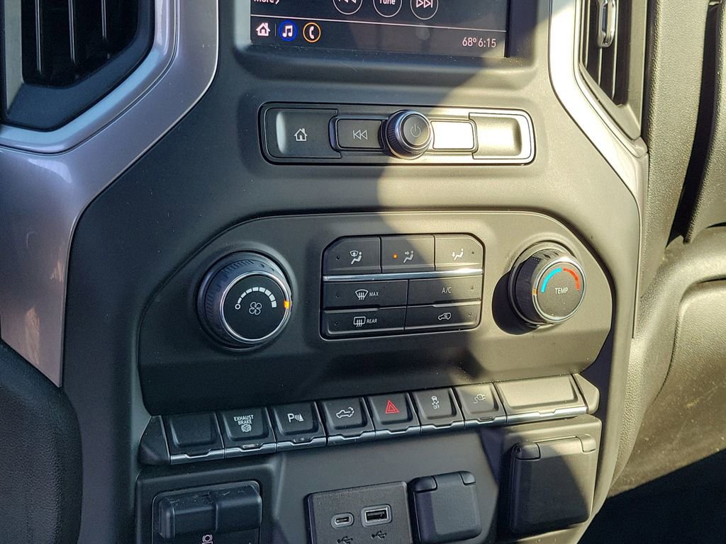 Used 2022 Chevrolet Silverado 2500 W/T w/ Gooseneck/5TH Wheel Package image 28