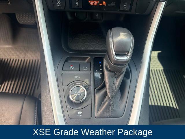 Used 2021 Toyota RAV4 XSE w/ XSE Grade Weather Package AWD/4WD image 21
