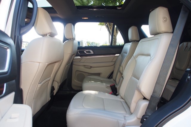 Certified 2018 Ford Explorer Limited w/ Equipment Group 301A FWD image 22