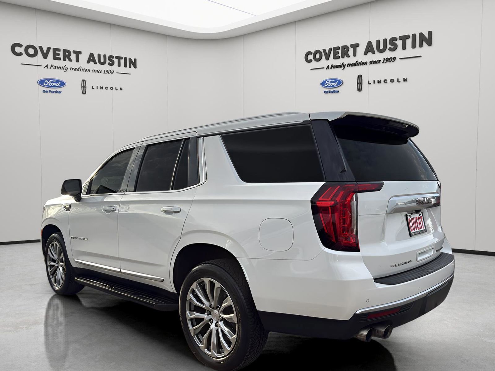 Used 2021 GMC Yukon Denali image 3