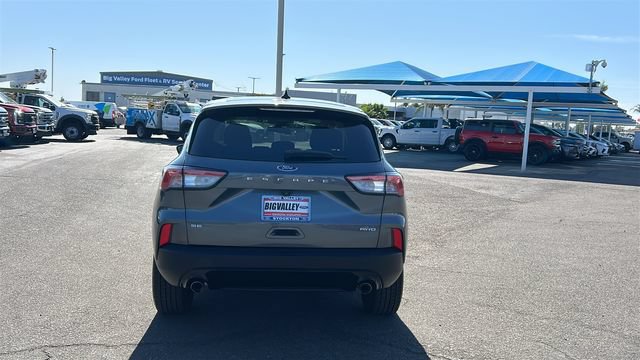 Certified 2022 Ford Escape SE w/ SE Sport Appearance Package AWD/4WD image 4