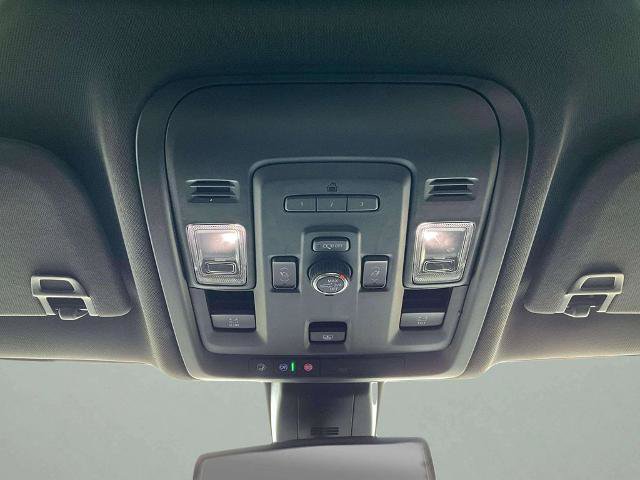 Used 2021 GMC Yukon SLT w/ SLT Premium Package AWD/4WD image 31