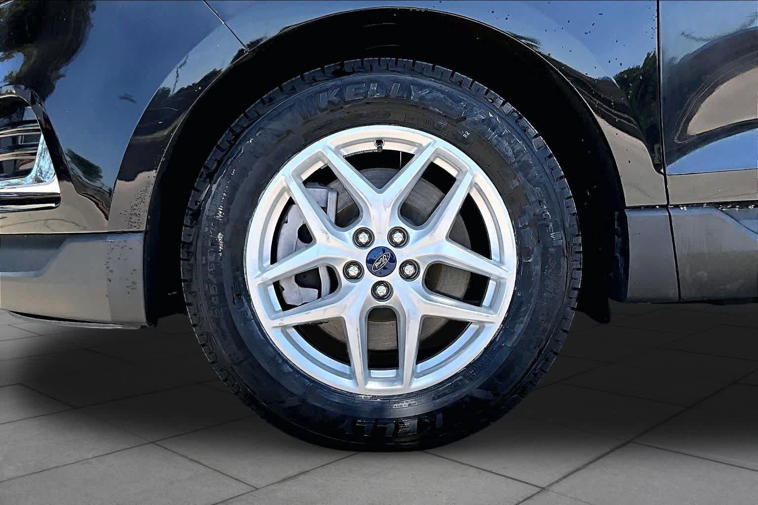 Certified 2022 Ford Edge SEL AWD/4WD image 11