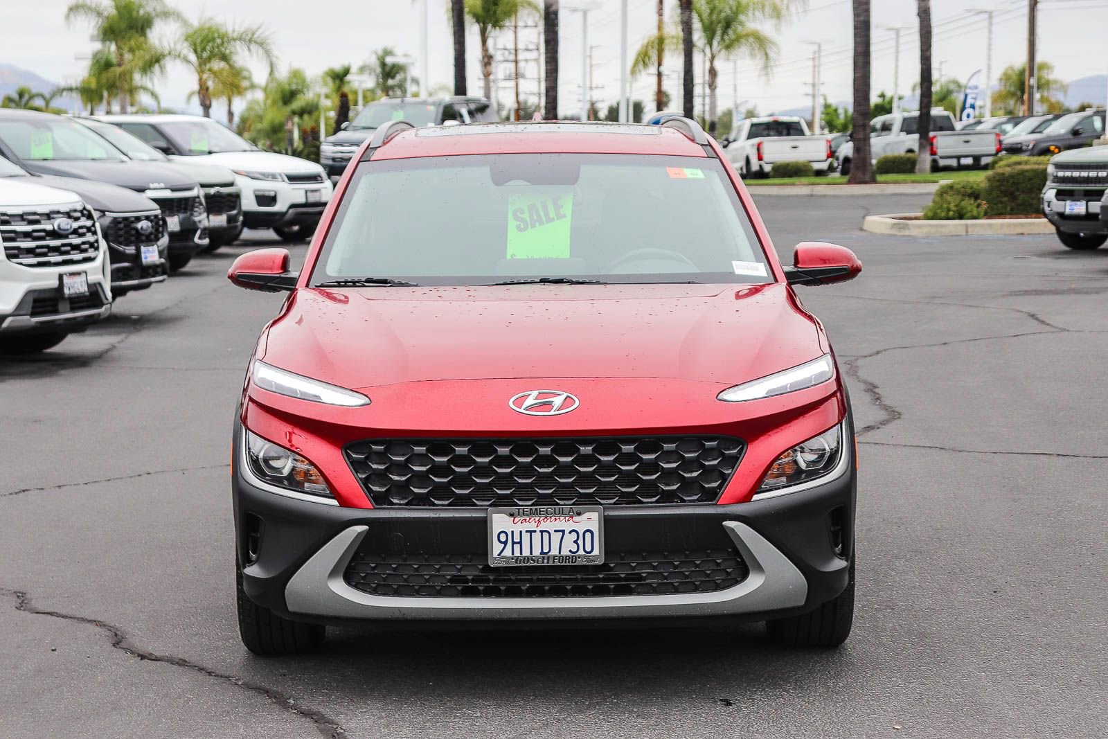 Used 2023 Hyundai Kona SEL w/ Convenience Package FWD image 2