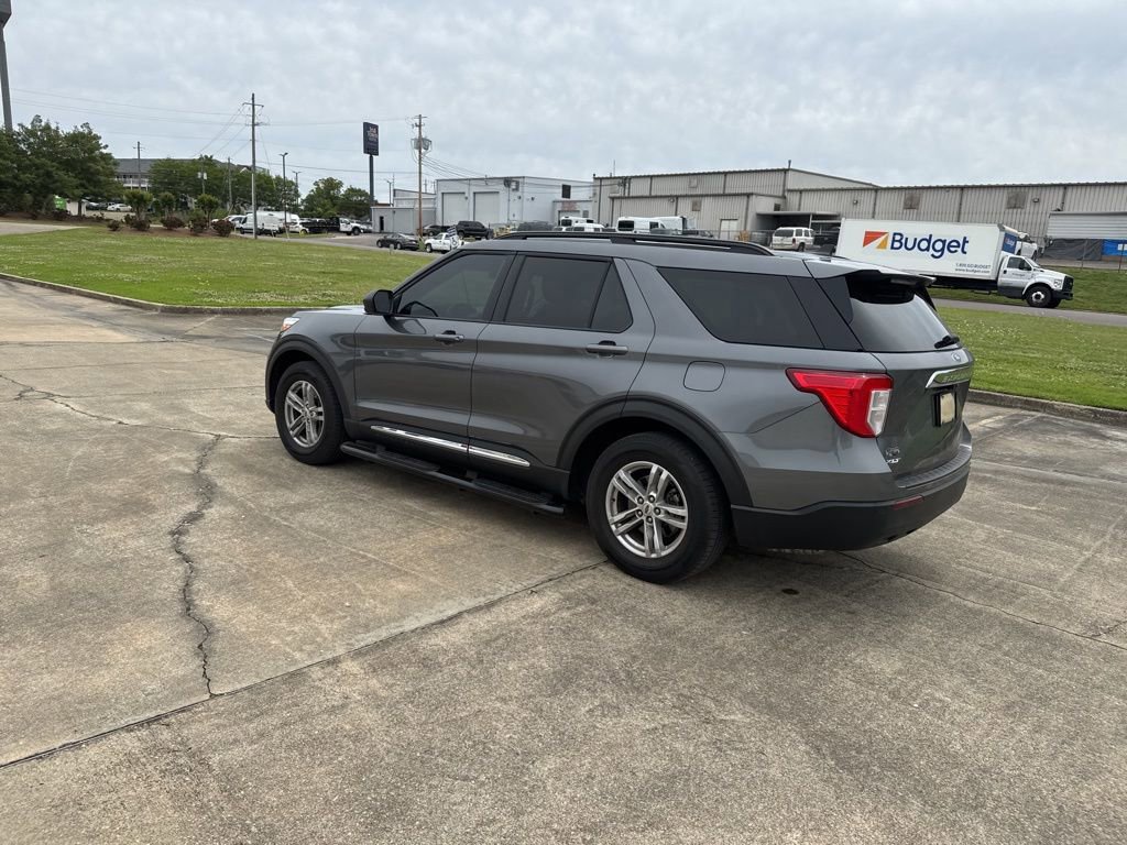 Certified 2022 Ford Explorer XLT image 7
