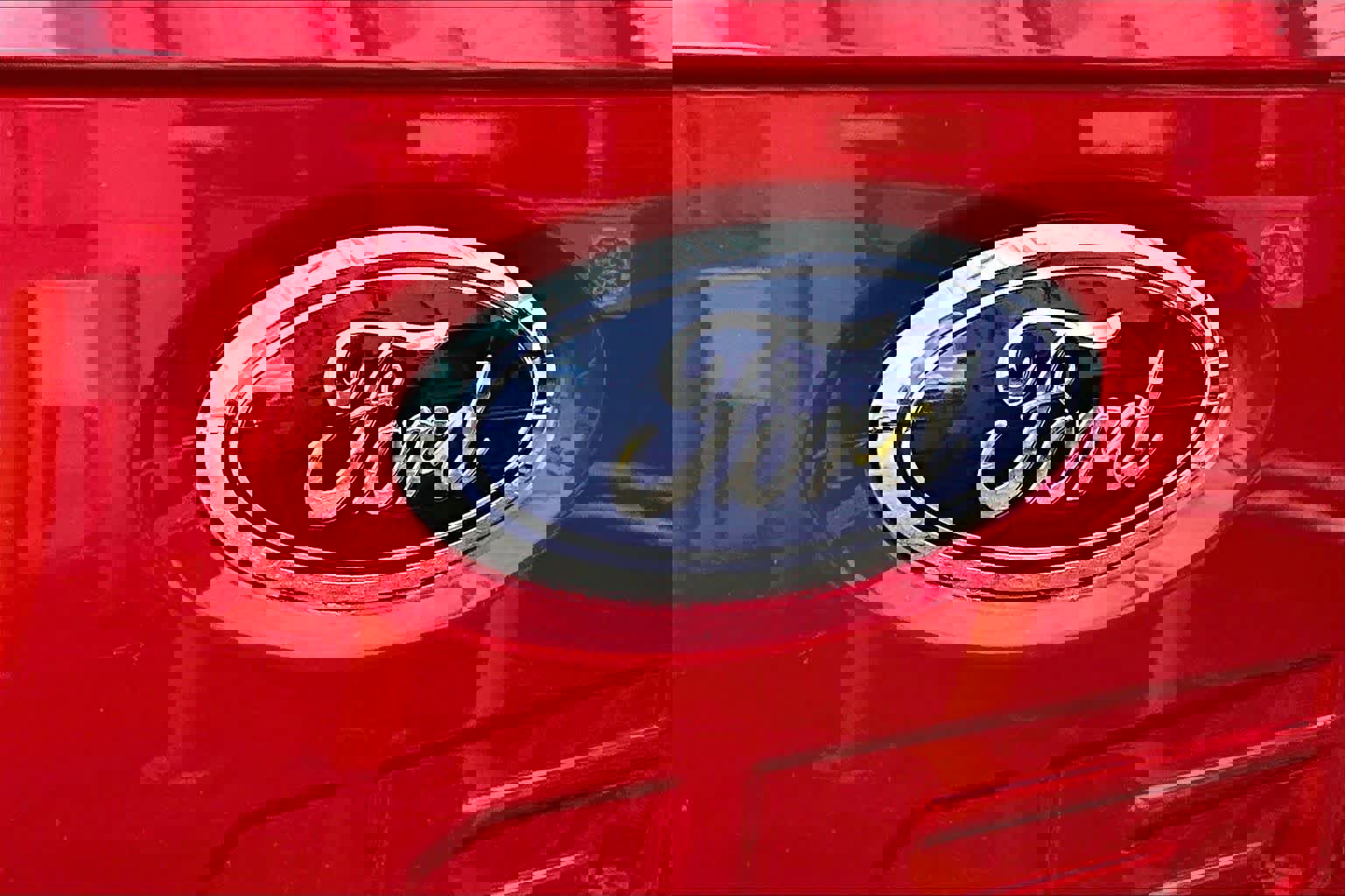 Certified 2022 Ford F150 XLT w/ Equipment Group 302A High image 31